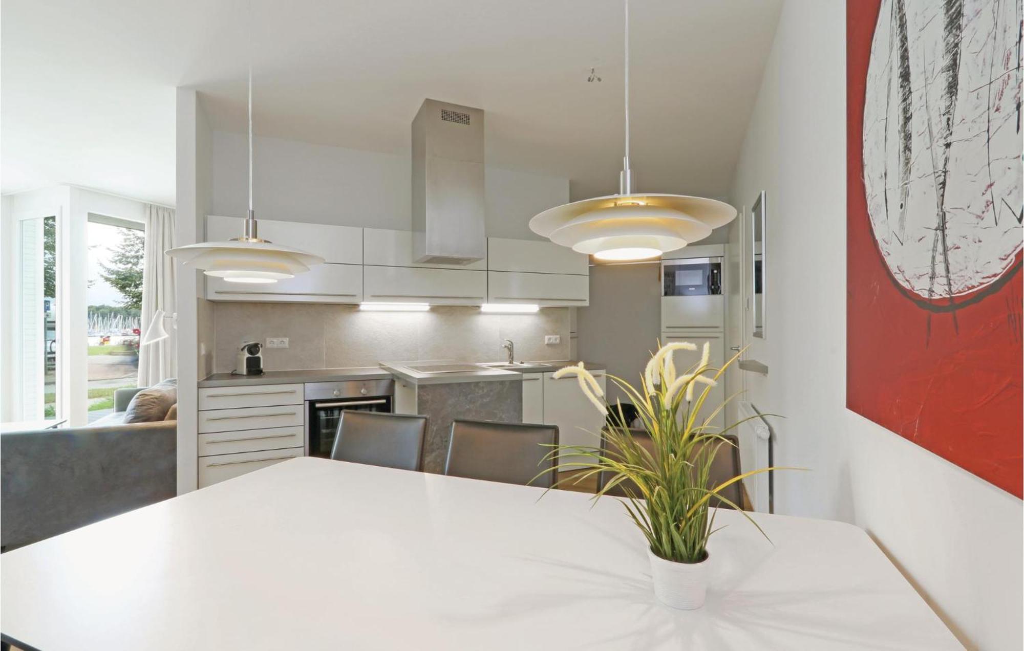 Apartment 2 Bedroom Awesome In Travemuende *
