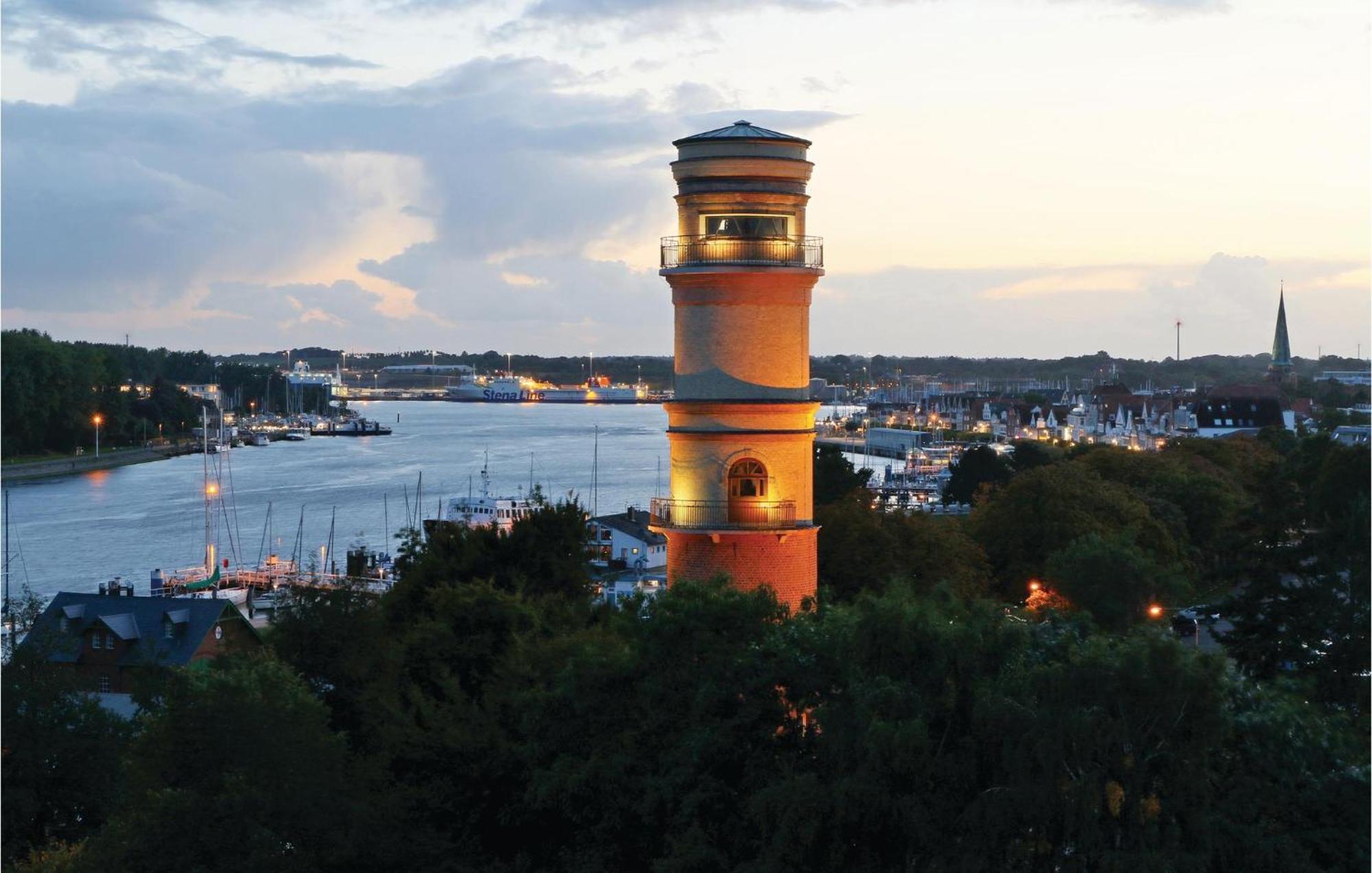 2 Bedroom Awesome In Travemuende Apartment